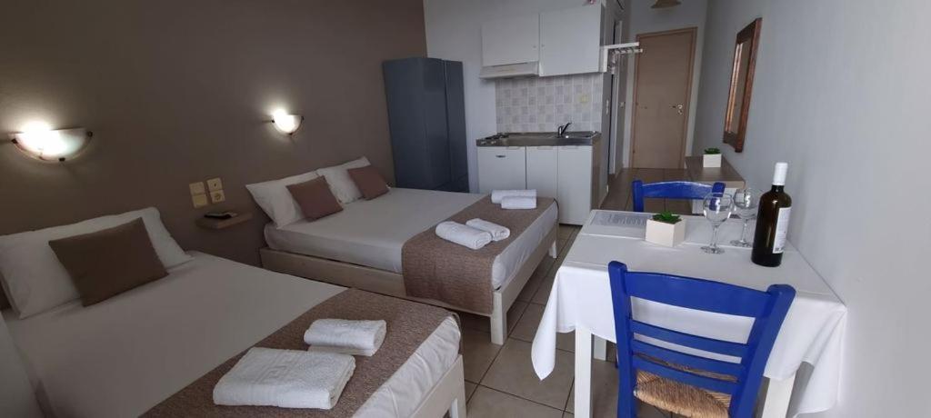Edelweiss Aparthotel Tsoútsouros Екстериор снимка
