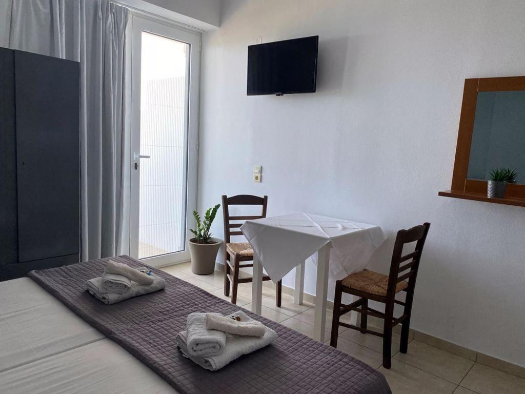 Edelweiss Aparthotel Tsoútsouros Екстериор снимка