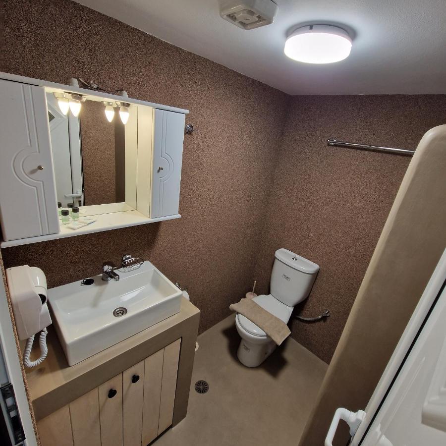 Edelweiss Aparthotel Tsoútsouros Екстериор снимка
