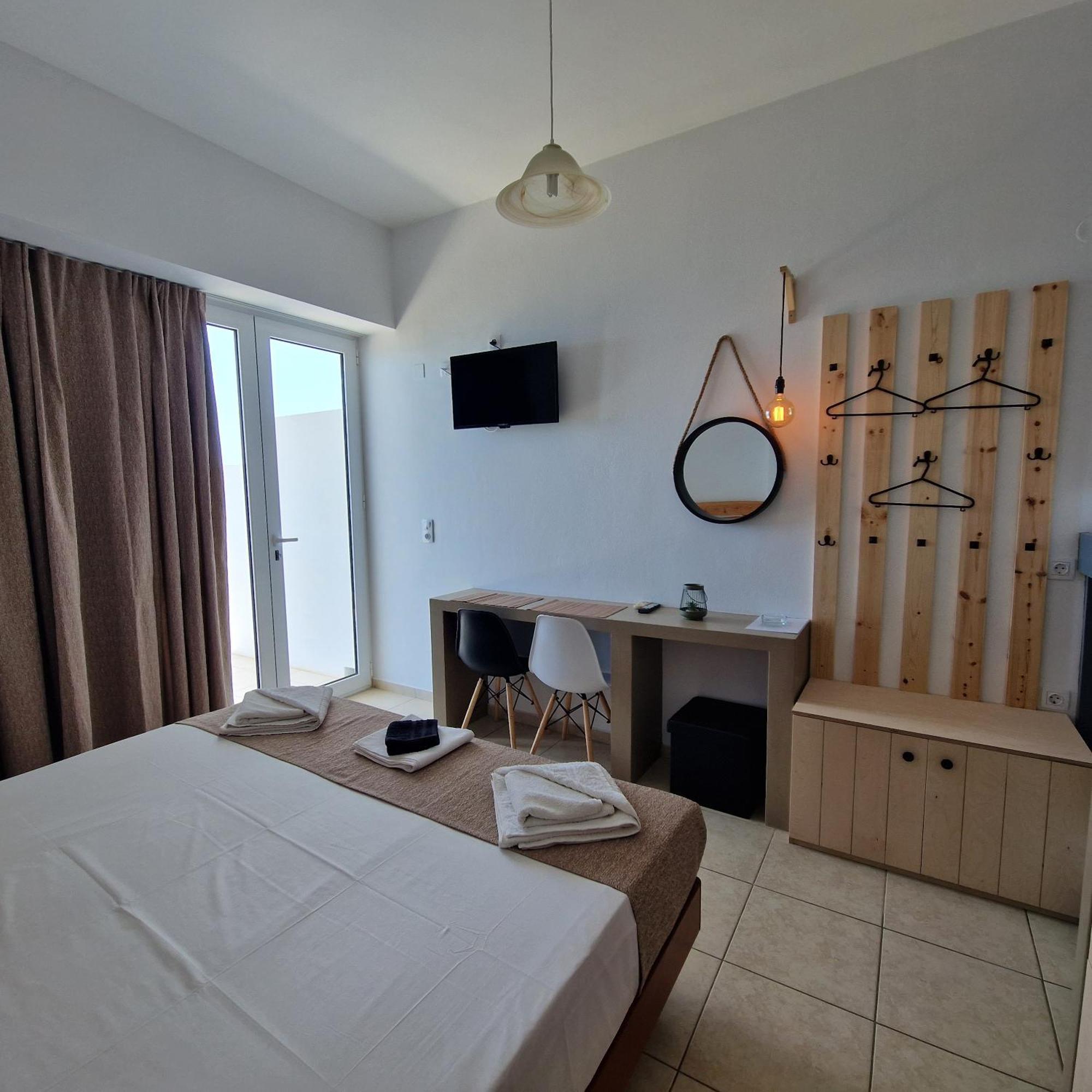 Edelweiss Aparthotel Tsoútsouros Екстериор снимка